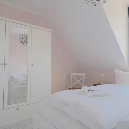 Haus Emilia 6 Apartment
